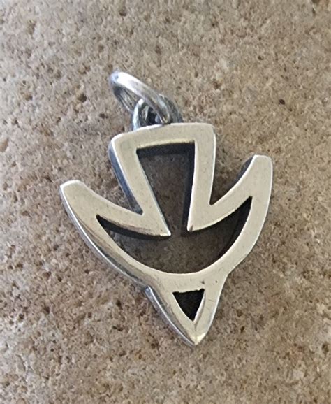 Retired James Avery Thick Descending Dove Of Peace Pe Gem