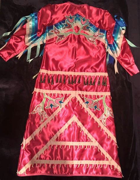 Pin By Patti Benson On Jingle Dress Regalia Jingle Dress Indian