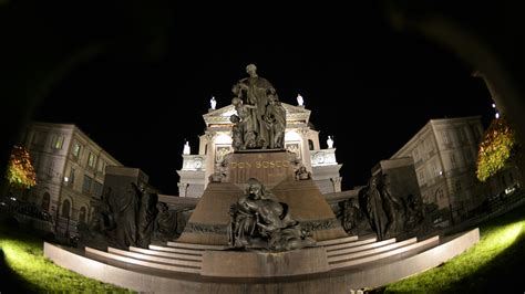 Maggio Cento Anni Dall Inaugurazione Del Monumento A