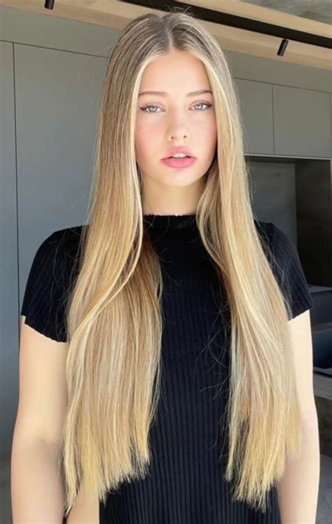 Pin by amyy on Salvări rapide Blonde hair looks Long hair styles