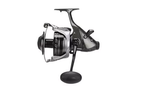 Okuma Baitfeeder Vs Shimano Baitrunner The Better Reel Funcfish