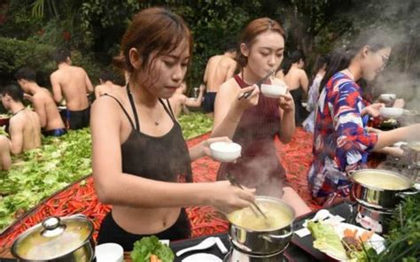 海底撈都比不上的火鍋新吃法，邊泡溫泉邊吃火鍋，你吃過嗎 每日頭條