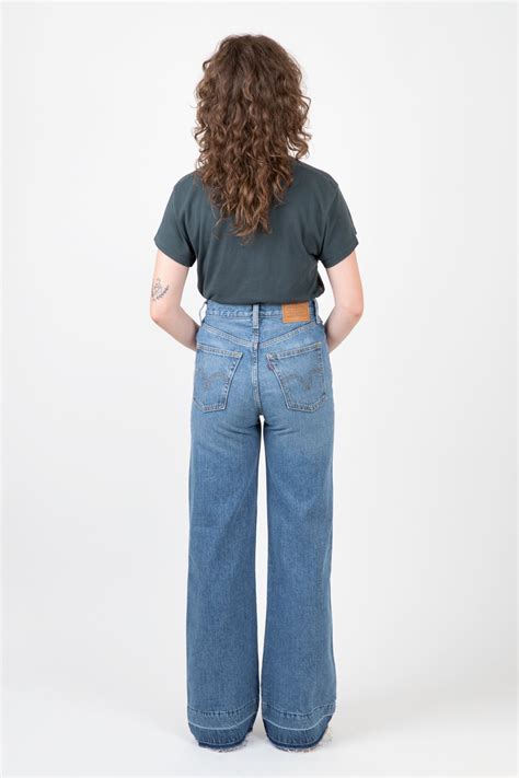 Levis Rib Cage Clearance