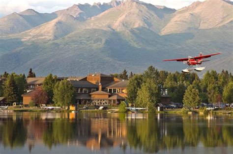 11 Best Resorts in Alaska for Unbeatable Outdoor Adventures