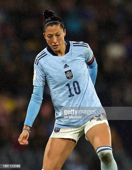 Jennifer Hermoso of Spain controls the ba during the FIFA Women's ...