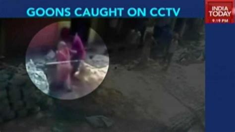 Caught On Camera Gunfight Between Rival Gangs In Ups Jhansi Youtube