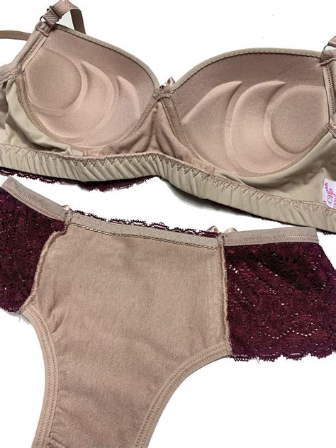 Kit 2 Conjuntos de Calcinha e Sutiãs bojo Lingerie Feminina Luxo