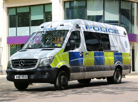 West Midlands Police Fsr030 Force Support Unit Van Bx67 Fu Flickr