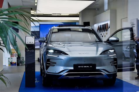 Byd Sfida Tesla Col Nuovo Suv Elettrico Seal U