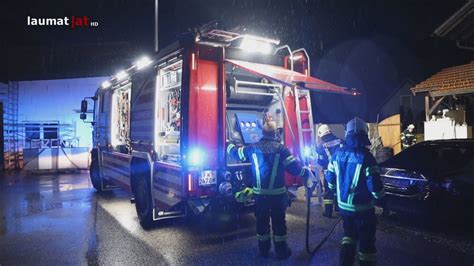 Drei Feuerwehren Bei Glimmbrand Im Dachboden Eines Wohnhauses In