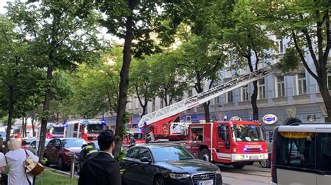 Wohnungsinhaber Bei Zimmerbrand In Penzing Get Tet