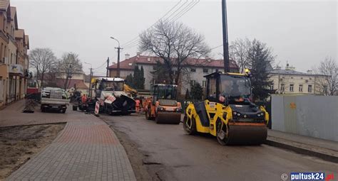 Przebudowa Drogi Na Ul R Traugutta W Pu Tusku Ruch Wy Czony Na