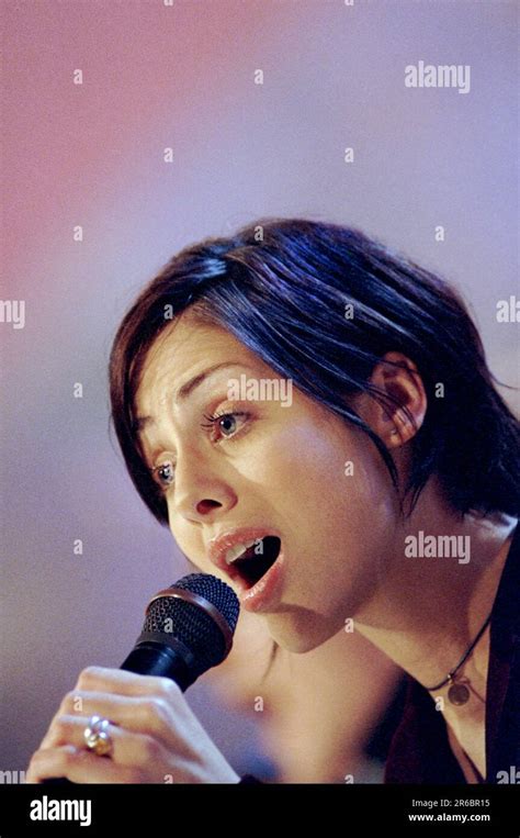 Milan Italy 1997 10 15 Natalie Imbruglia Live Concert Telecast By