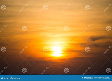 Por Do Sol Dram Tico Alaranjado Como O Fundo Foto De Stock Imagem De