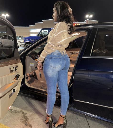 A la découverte de Kelly Bhadie cette nouvelle influenceuse togolaise 