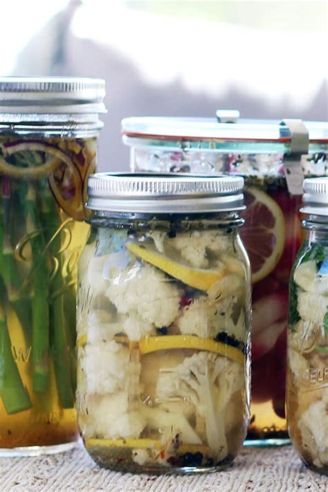 Mediterranean Cauliflower Pickles - Fermented Food Lab