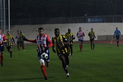 Football Dans Le Brouillard Le TVEC Sort Vainqueur Du Derby Des