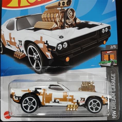 Mattel Other Hot Wheels Rodger Dodger 223 Hw Dream Garage