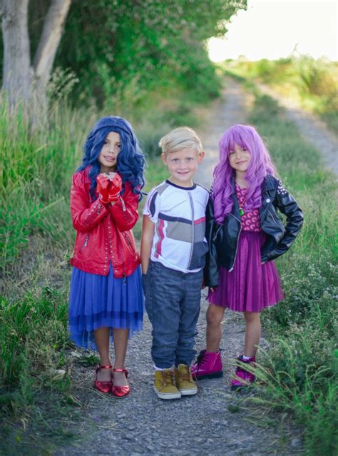 Descendants Halloween Costume. Mal Evie and Carlos. | Diy costumes kids ...