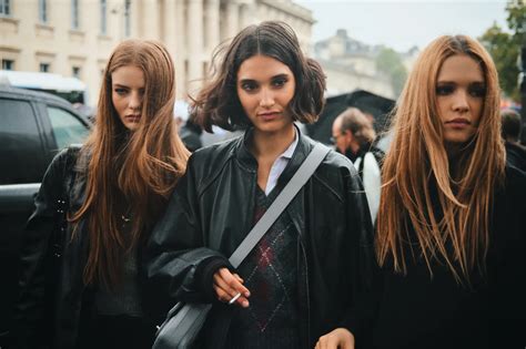 Street Style Les Meilleurs Looks De La Fashion Week De Paris Leather Jacket Fashion Leather