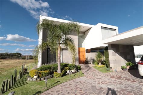 Casa En Renta En Jardin De Los Halcones 1 Colonia El Bosque Country