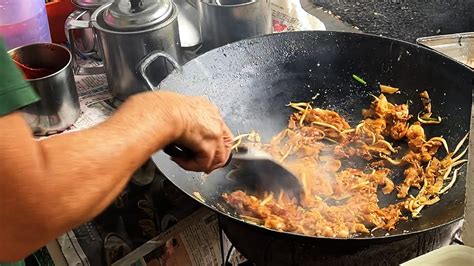 Famous Char Kway Teow Spot In Jb Malaysia Street Food Johor Bahru