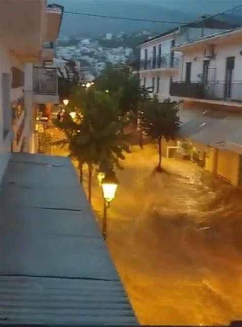 Fuertes Lluvias Provocan Inundaciones En Grecia Turqu A Y Bulgaria