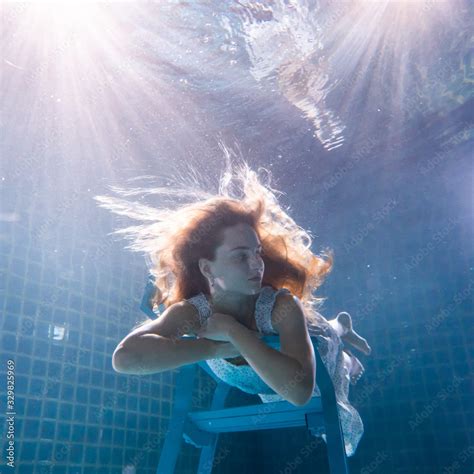 Girl Underwater Hair