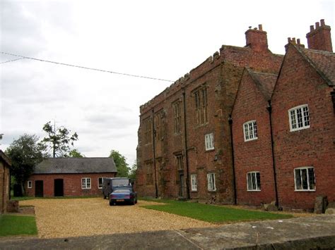 wormleighton manor house  david stowell geograph britain  ireland