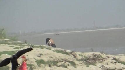 Indian Desi Very Beautiful Lady Fully Nude River Bath