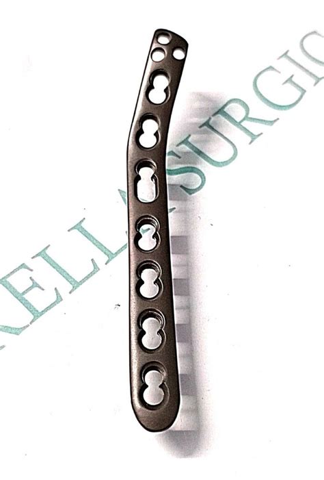 Locking Medial Distal Humerus Plate Titanium Thickness Mm At Rs