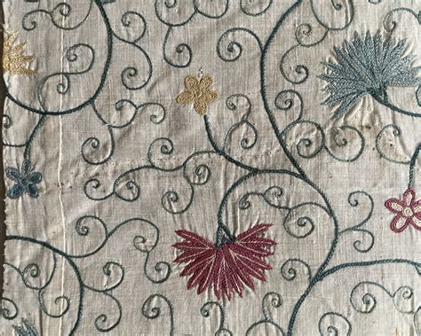 Rare Gujerati Late 17th Early 18th C Embroidered Textiles Meg