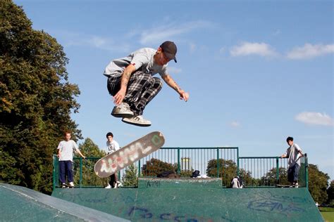 Deportes sin Límite SKATEBOARDING EXTREMO EL SÁBADO EN MIRAFLORES