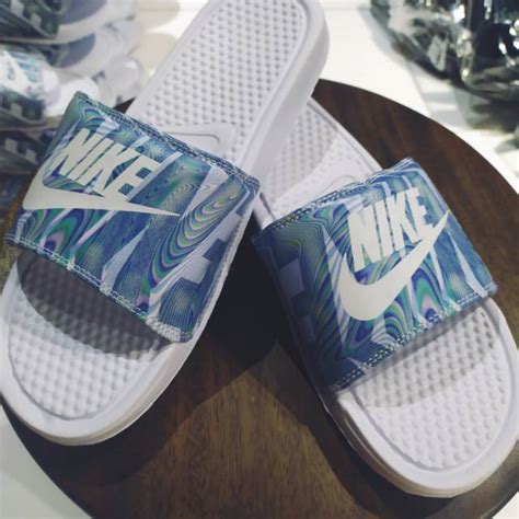 Jual SENDAL SLIP ON PRIA NIKE BENASSI JDI PRINT LOGO ORIGINAL MADE IN