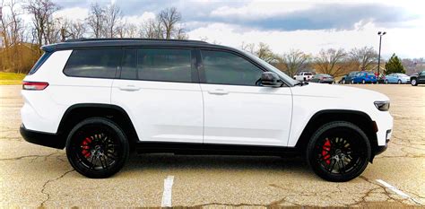 Tricked Out Jeep Commander Jeep Wants To Upsize With A Commander