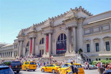 Entrada Al Museo Americano De Historia Natural Nueva York