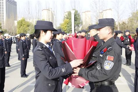 汝州市公安局隆重举行巾帼心向党•奋斗新征程三八国际妇女节表彰大会 平顶山工会网