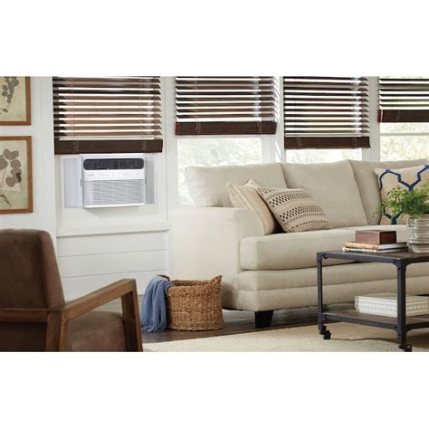 Frigidaire 500 Sq Ft Window Air Conditioner With Heater With Remote