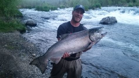 Monster Rogue River Chinook Salmon NK Fishing Guides