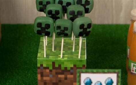 Mesa Dulce Minecraft Mericakes Cake Designer