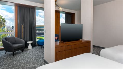 Hotel Rooms in Orlando Florida | Aloft Orlando Downtown