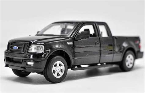 Black 1:24 Scale Maisto Diecast Ford F-150 Pickup Truck Model [NB2T063 ...