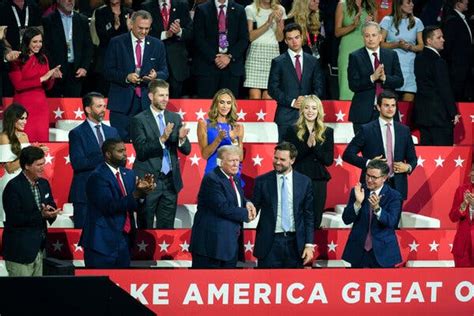 Trump Returns To Rnc With A Different Look But Some Things Were Familiar The New York Times