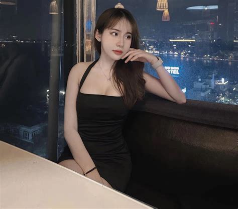 Hot girl bi a sở hữu thân hình nóng bỏng hơn Gấm Kami là KOC nổi tiếng Người đẹp Việt Giải Trí