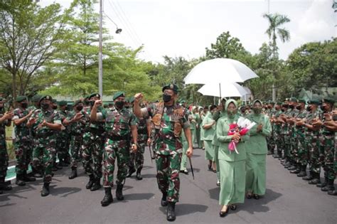 Yonif Mekanis Raider Kostrad Terima Kunjungan Kerja Pangdivif