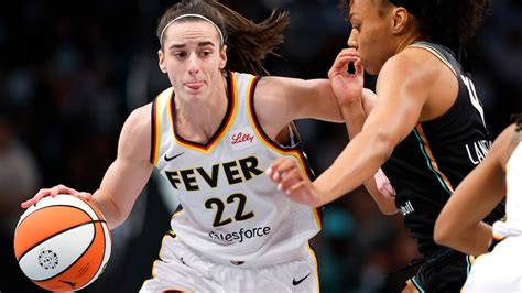 Basketball Star Caitlin Clark Told Indiana Fevers Coach Team Usa Woke