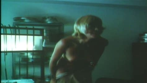 Naked Monica Marc In Liebesjagd Durch Betten