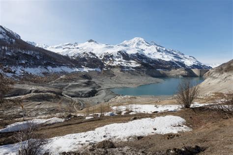 Savoie Le Village Englouti Ressurgit Comment Tignes Entretient Sa