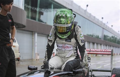 Testing Formula Renault Zhuhai Claire Louise Jedrek