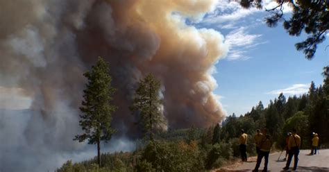 Firefighters Battle To Contain Mosquito Fire Among High Winds In California Flipboard